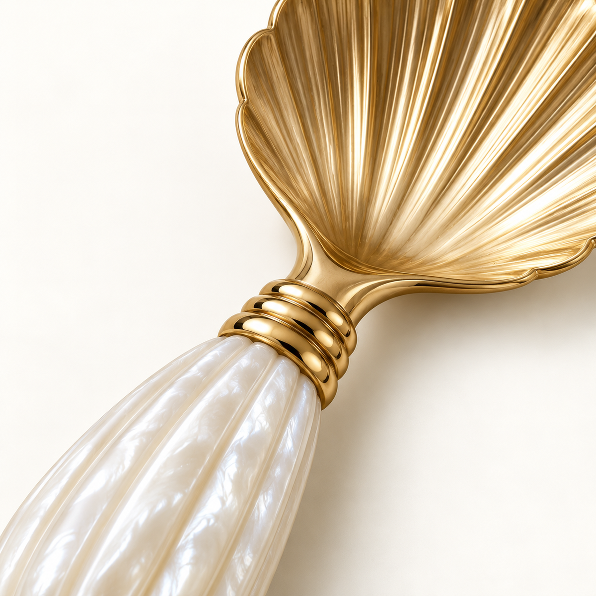 Pearl Tide Shell Spoon